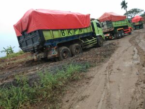 Gubernur Jawa Barat Tutup Sementara Aktivitas Tambang di Parung Panjang