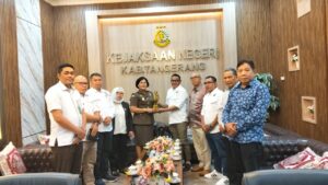 Jalin Sinergitas, Pengurus DPC-KAI Kabupaten Tangerang Sambangi Kantor Kajari Afrillianna