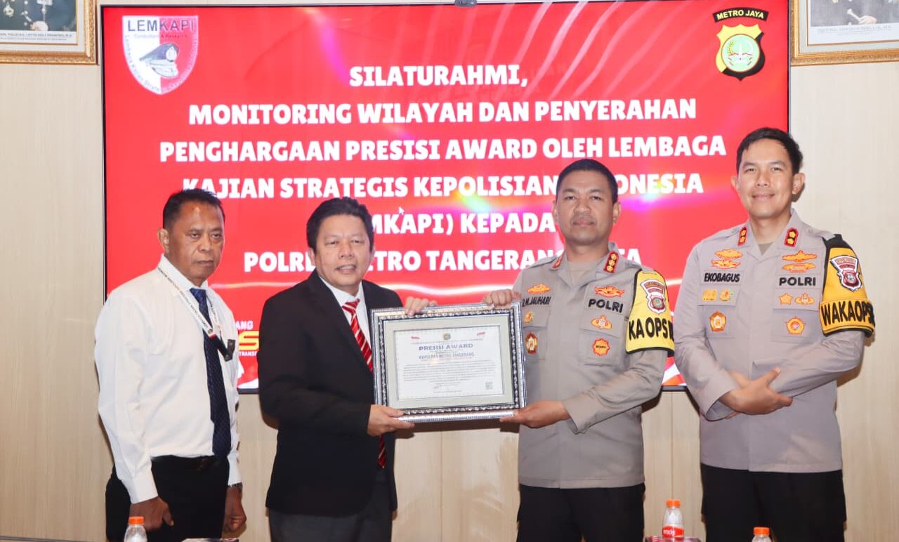 Kapolres Metro Tangerang Kota Terima Presisi Award dari LEMKAPI