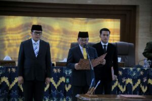 Wali Kota Tangerang Lantik Dedi Ochen sebagai Dirut Perumda Pasar, Ini Pesannya