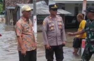 Banjir Lumajang, Polisi sigap Hadir dan Tolong Masyarakat