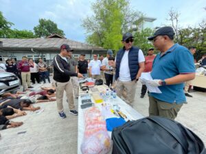 Kampung Bahari dan Rio de Janeiro, Dua Wajah Perang Panjang Melawan Narkoba
