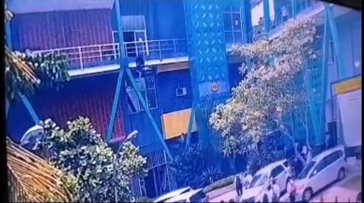 Usai Ujian, Mahasiswi Unpak Bogor Bunuh Diri Dengan Lompat dari Lantai 3