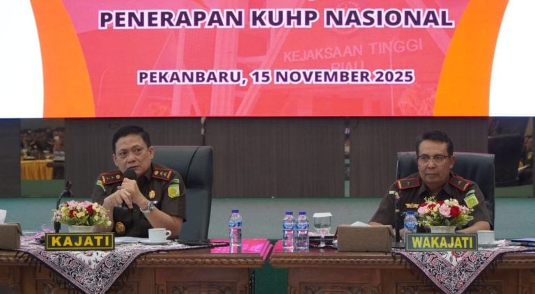 Transisi KUHP Nasional, Kajati Riau Tegaskan Jaksa Harus Siap dan Tidak Ragu Tangani Perkara
