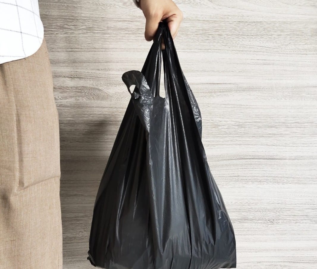 Dilema Perda Kantong Plastik Dengan Aktifitas di Pasar Tradisional