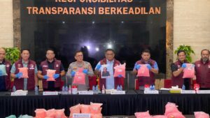 Pengungkapan Ekstasi di Tol Lampung, Bareskrim Tetapkan MR sebagai Tersangka 5 Pengungkapan Ekstasi di Tol Lampung, Bareskrim Tetapkan MR sebagai Tersangka