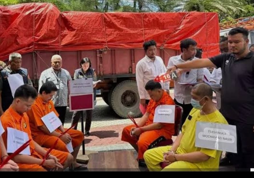 17 Tersangka Pembunuhan Kacab Bank BRI Peragakan 57 Adegan