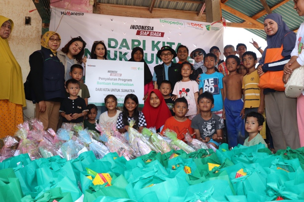 Dompet Dhuafa dan Tokopedia Salurkan Bantuan untuk Korban Banjir di Lubuk Minturun, Padang