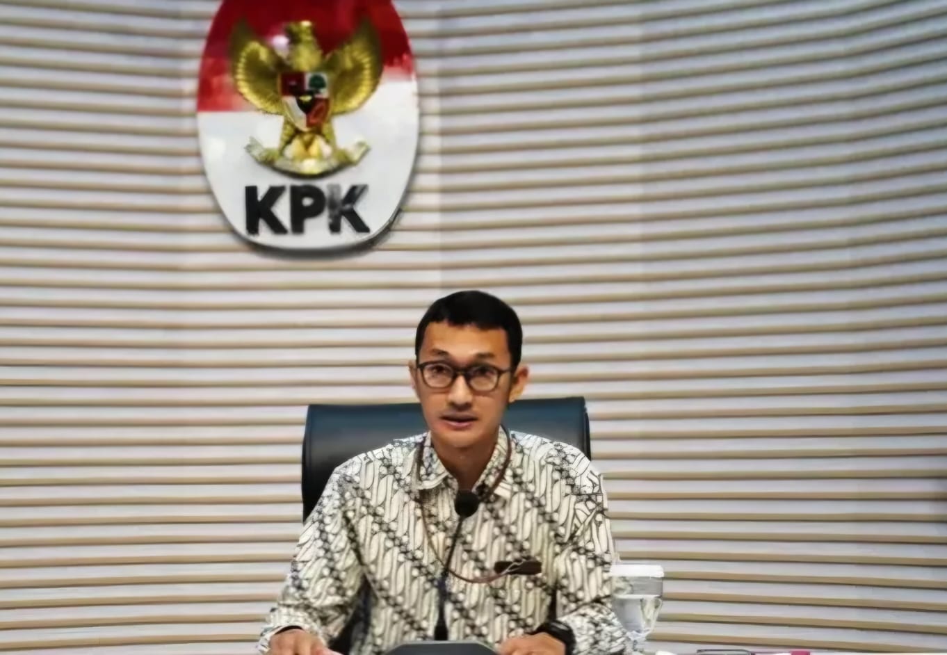 KPK Sita Uang Rp400 Juta dari Rumah Dinas Bupati Indragiri Hulu Ade Agus Hartanto