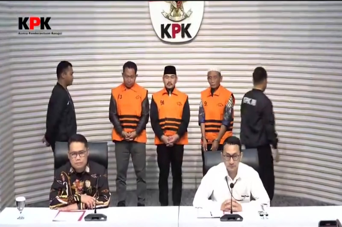 Bupati dan Ayahnya Ditangkap KPK, Bekasi dan Cermin Buram Korupsi Daerah