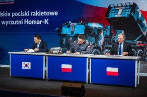 Hanwha Aerospace Bukukan Kontrak Raksasa Rp86 Triliun Ekspor Rudal ke Polandia 4 Hanwha Aerospace Bukukan Kontrak Raksasa Rp86 Triliun Ekspor Rudal ke Polandia