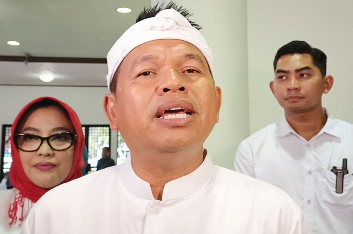 Buruh Desak Naik, Pengusaha Minta Realistis: Dedi Mulyadi Tetapkan UMP Jabar 24 Desember 1 Buruh Desak Naik, Pengusaha Minta Realistis: Dedi Mulyadi Tetapkan UMP Jabar 24 Desember