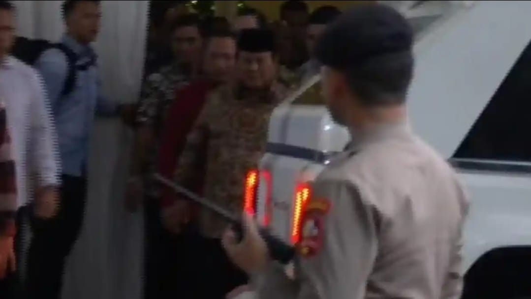 Hari Natal, Presiden Prabowo Kunjungi Rumah Dinas Kapolri