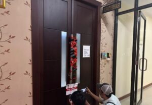 Ruang Kerja Disegel KPK! Bupati Bekasi Ade Kunang Terjaring OTT, 10 Orang Diamankan