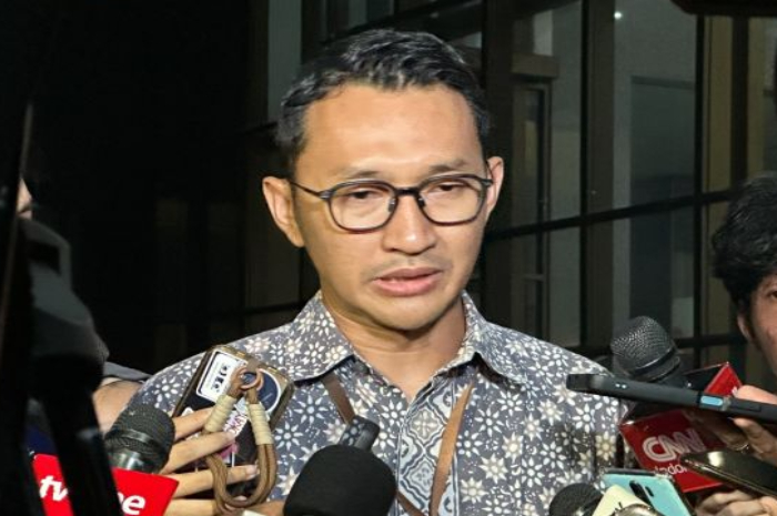 KPK Geledah Rumah Dinas Bupati Ade Agus Hartanto, Diduga Terkait OTT Abdul Wahid?