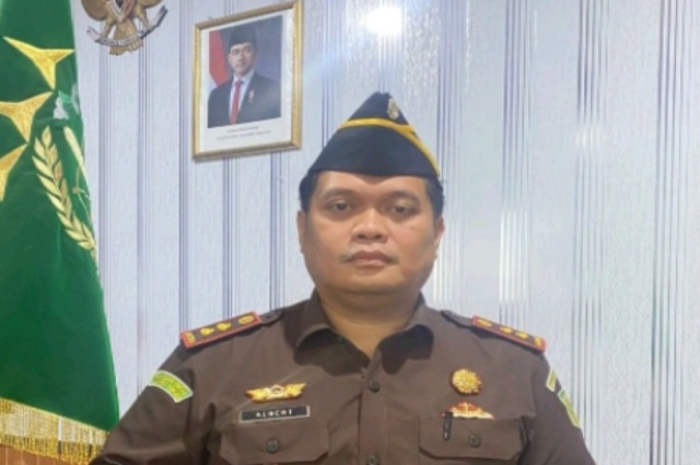 OTT KPK Guncang Kejaksaan: Kajari Hulu Sungai Utara Albertinus Napitupulu Digelandang ke Gedung Merah Putih