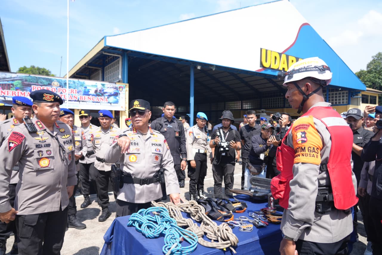 Polri Percepat Pengiriman Pasukan dan Logistik ke Lokasi Bencana
