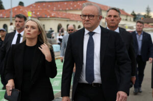 PM Australia Anthony Albanese Dicemooh di Acara Peringatan Korban Penembakan Bondi