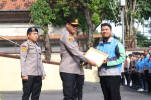 Kapolda Metro Jaya Ajak Masyarakat Aktifkan Wajib Lapor 1x24 Jam, Jangan Ragu Hubungi 110