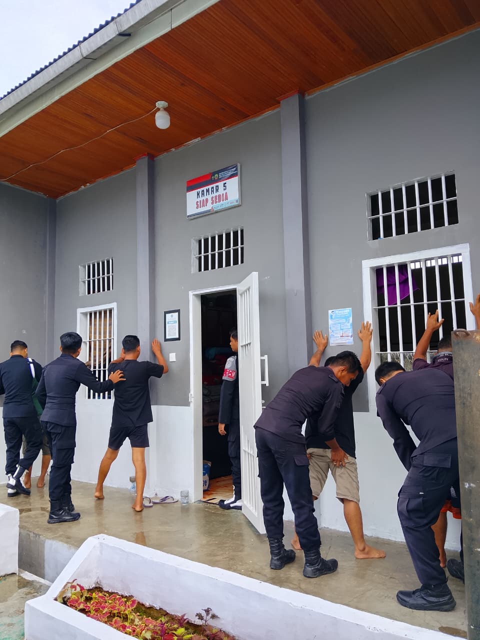 Lapas Dharmasraya Gelar Razia Rutin, Amankan Barang Terlarang 2 Razia2