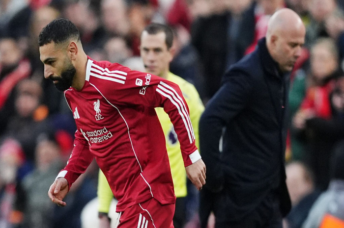 Arne Slot Tegaskan Tak Ada Masalah dengan Salah Usai Liverpool Kalahkan Brighton