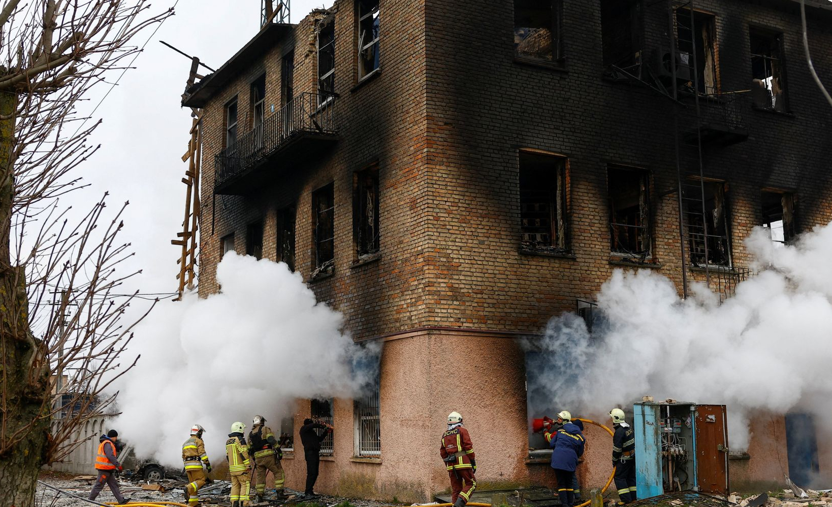 Rusia Gempur Ukraina dengan 653 Drone dan 51 Rudal, Zelenskyy Serukan Tekanan Global Diperkuat