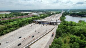 Hampir 1 Juta Kendaraan Tinggalkan Jabotabek hingga H-2 Natal 2025