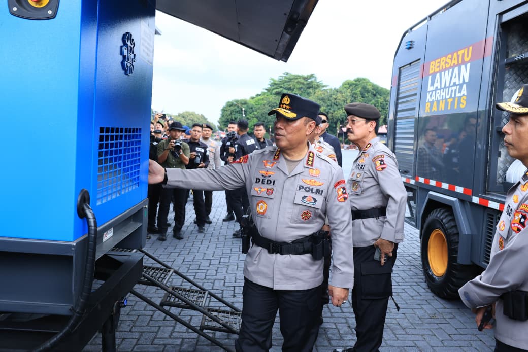 Wakapolri Pimpin Pergantian Pasukan dan Kendaraan Lintas Ganti untuk Tanggap Bencana Sumatera