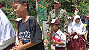 Pangdam XXI/Radin Inten Resmikan Jembatan Gantung Garuda, Harapan Baru bagi Warga Pekon Umbar 8 Pangdam XXI/Radin Inten Resmikan Jembatan Gantung Garuda, Harapan Baru bagi Warga Pekon Umbar