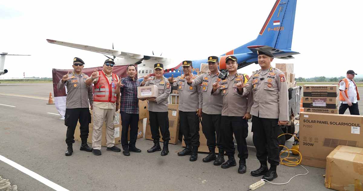 Fadil Imran Turun ke Lokasi Bencana, Warga: Kami Sudah Putus Asa Menunggu Bantuan tapi Hari Ini Polri Datang