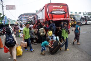 Hadapi Libur Nataru 2026, Terminal Bekasi Kerahkan Ratusan Bus Layani Pemudik