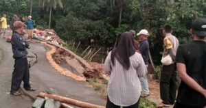 Tanggul Sukaraja Jebol, 15 Rumah Terendam Banjir