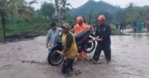 Banjir Lahar Semeru Rendam 9 Rumah di Lumajang, 136 KK Sempat Terisolasi