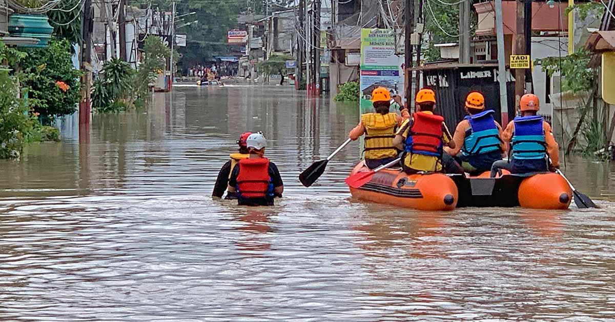 Siaga Cuaca Ekstrem, Pemkot Bekasi Pasang EWS di Empat Titik Rawan Banjir 1 Siaga Cuaca Ekstrem, Pemkot Bekasi Pasang EWS di Empat Titik Rawan Banjir