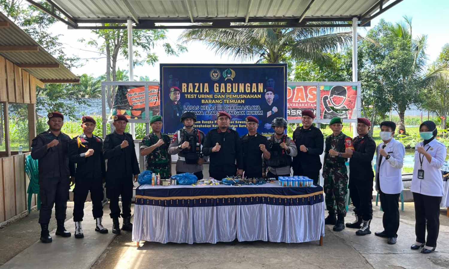 Perkuat Zero Halinar, Lapas Kelas III Dharmasraya Gelar Razia Gabungan dan Tes Urine