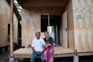 Bangkit dari Trauma Erupsi Lewotobi, Markets4You dan Dompet Dhuafa Bangun Bale Nyaman untuk Penyintas