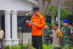 Dedie Rachim Pimpin Upacara Hari Bela Negara ke-77, Bacakan Pesan Presiden Prabowo Subianto 8 Dedie Rachim Pimpin Upacara Hari Bela Negara ke-77, Bacakan Pesan Presiden Prabowo Subianto