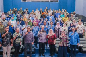 Rakor Evaluasi Triwulan IV 2025, Dedie Rachim: Saya Ingin Uang Rakyat Kembali ke Rakyat 7 Rakor Evaluasi Triwulan IV 2025, Dedie Rachim: Saya Ingin Uang Rakyat Kembali ke Rakyat