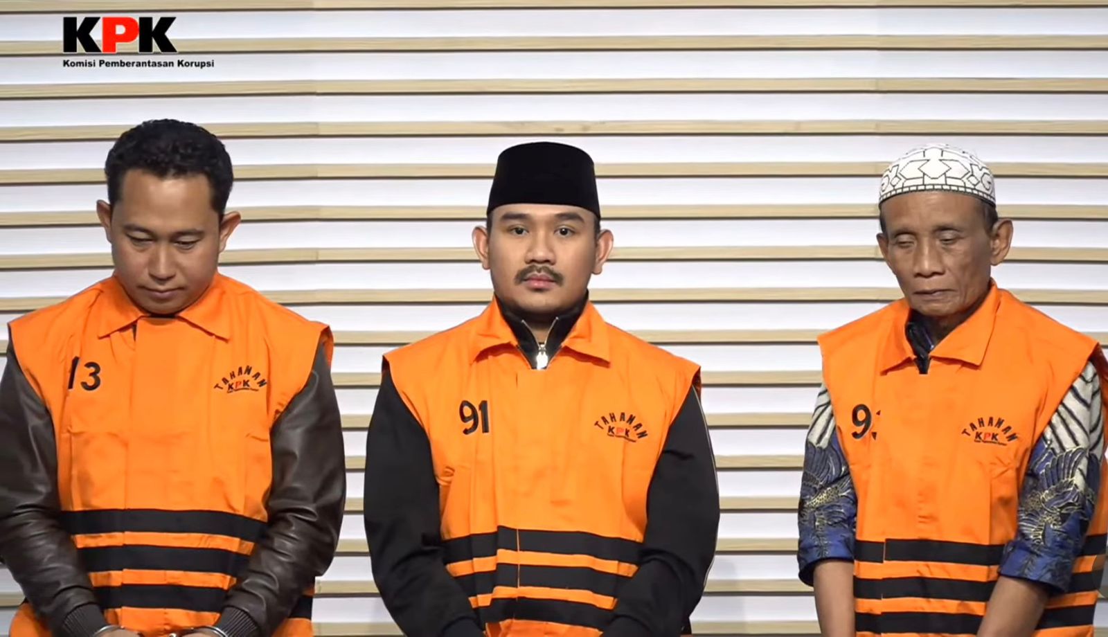 Bupati Bekasi dan Ayahnya Tersangka Suap Ijon Proyek Infrastruktur