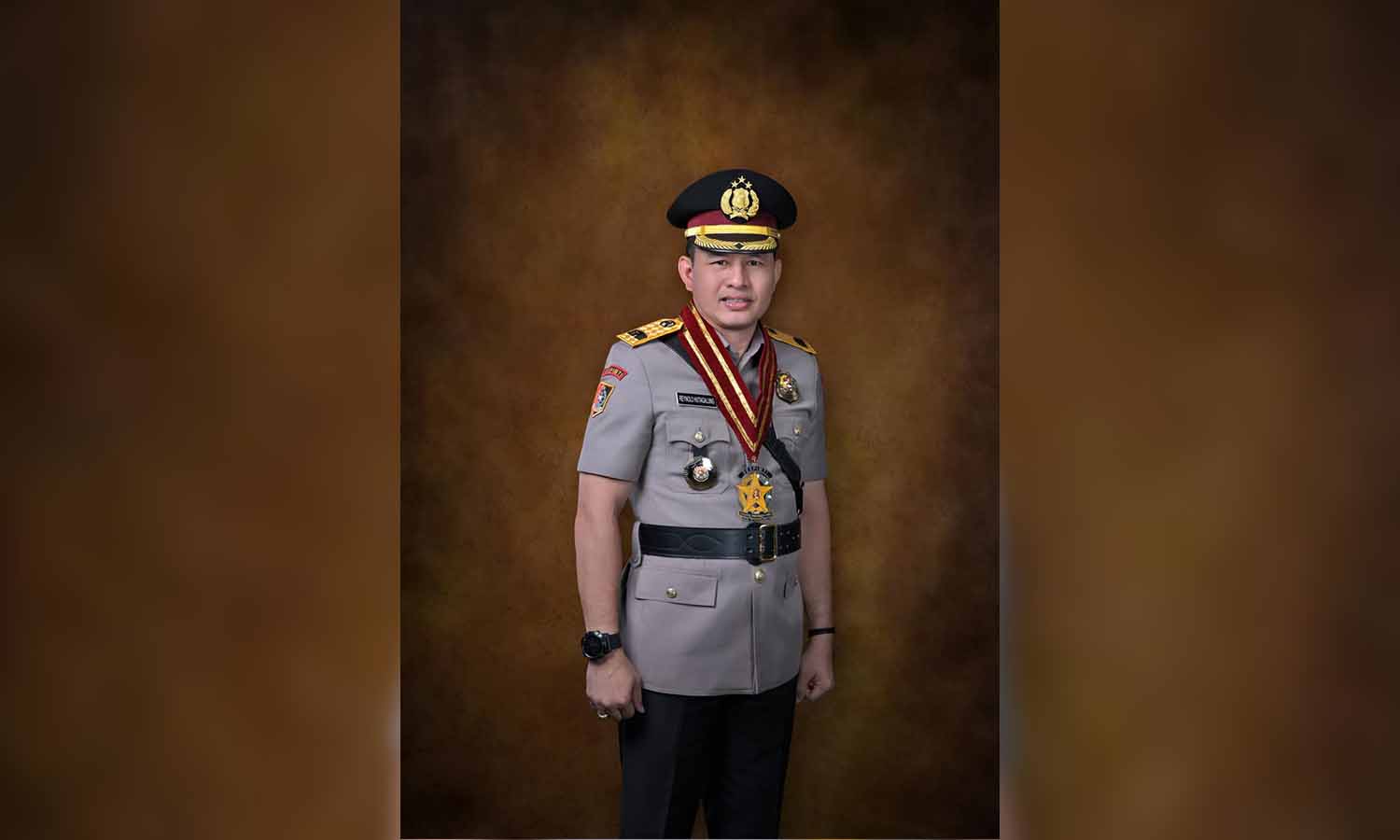 Profil Kombes Reynold EP Hutagalung, Jebolan Akpol 2000 yang Dipromosikan Jadi Kapolres Jakpus 1 Profil Kombes Reynold EP Hutagalung, Jebolan Akpol 2000 yang Dipromosikan Jadi Kapolres Jakpus