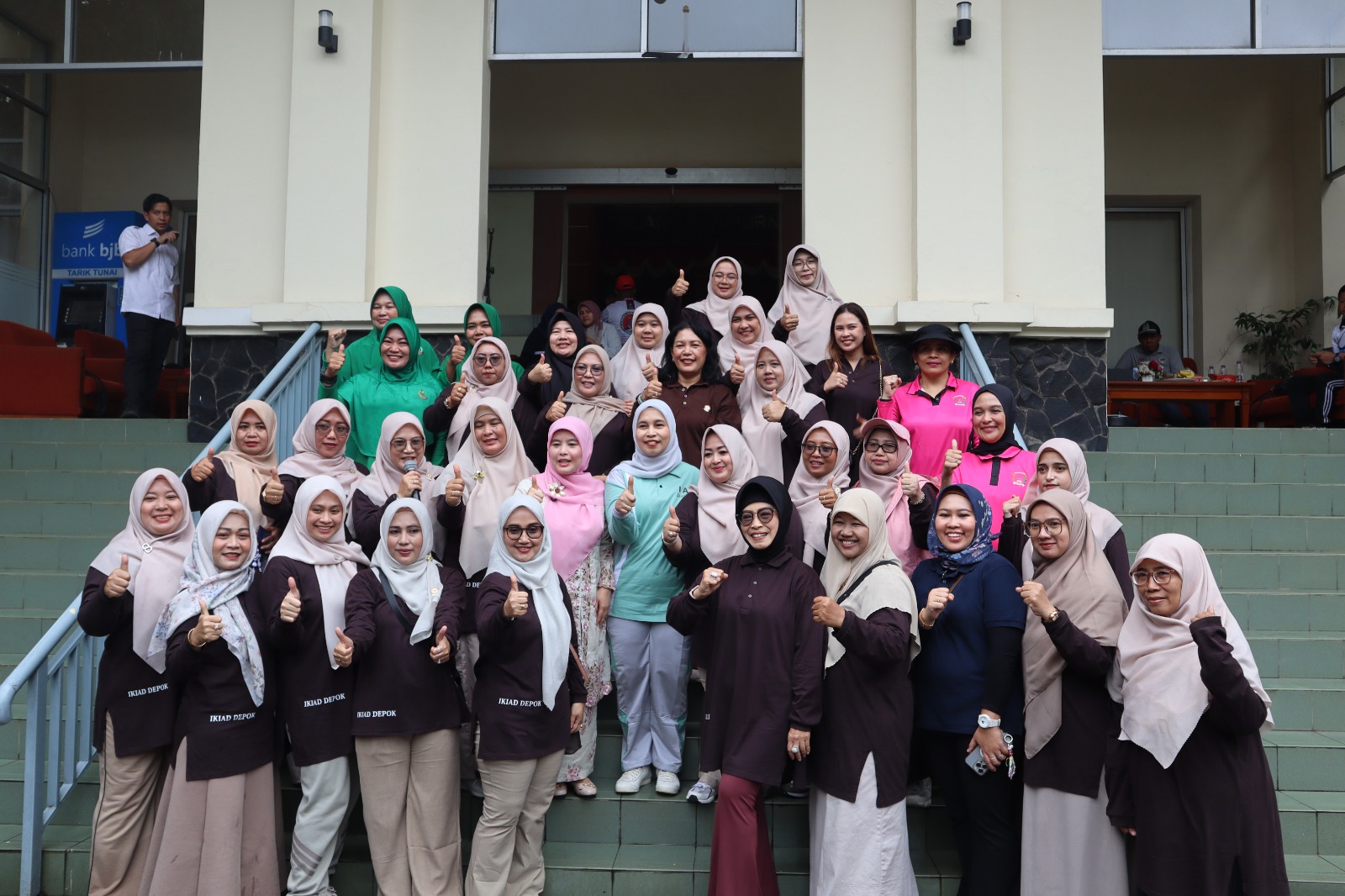 Sambut Hari Ibu 2025, IKIAD DPRD Kota Depok Gelar Cek Kesehatan Gratis, Bazar, dan Bantuan Bencana