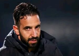 Zirkzee Dibidik Roma, Amorim Tegaskan MU Tak Akan Lepas di Januari!