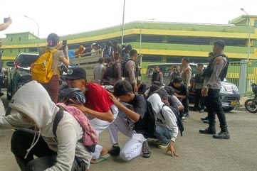 Deretan Kasus Hukum yang Guncang Bekasi 2025: Mafia Pagar Laut hingga KPK OTT Bupati 4 WhatsApp Image 2025 12 31 at 18.05.16