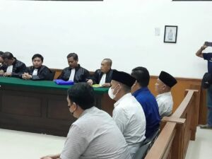 Terbukti Rekayasa Pembebasan Lahan Pesisir, Hakim Vonis Arsin Cs 3 Tahun 6 Bulan Penjara