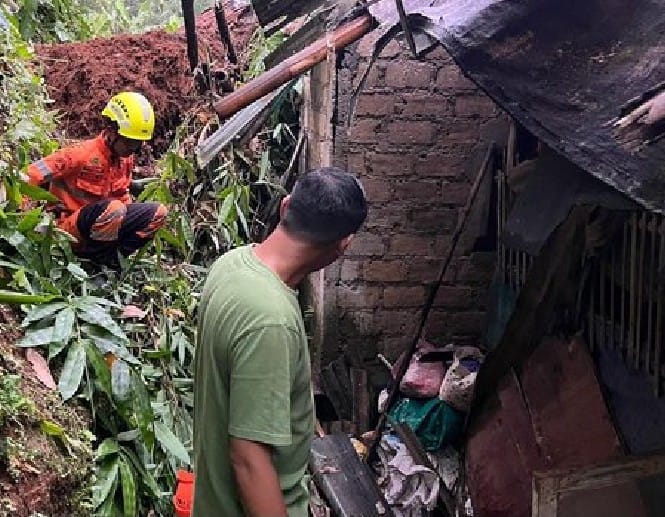 Gerak Cepat Tanpa Kompromi, Ini Cara Komandan TRC-PB BPBD Kota Bogor Pimpin Tim di Situasi Darurat