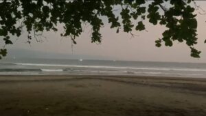 Wisatawan Pelabuhanratu Sukabumi Turun, Dinas Pariwisata Bilang Pengaruh Berita Banjir Rob di Sosial Media