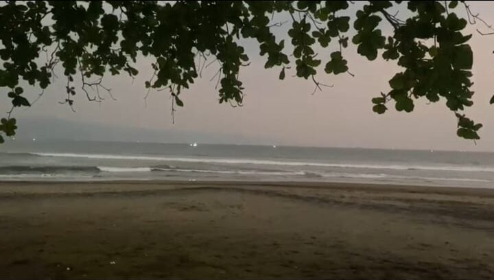 Wisatawan Pelabuhanratu Sukabumi Turun, Dinas Pariwisata Bilang Pengaruh Berita Banjir Rob di Sosial Media