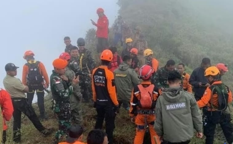 Misi “Sapu Bersih” Berhasil, 10 Korban Pesawat ATR di Gunung Bulusaraung Ditemukan