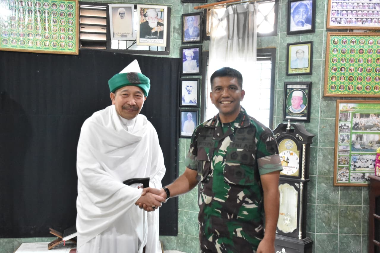 Danrem 031/Wira Bima Silaturahmi ke Tuan Guru Syafri Sinulingga : Perkuat Sinergi TNI–Ulama di Riau