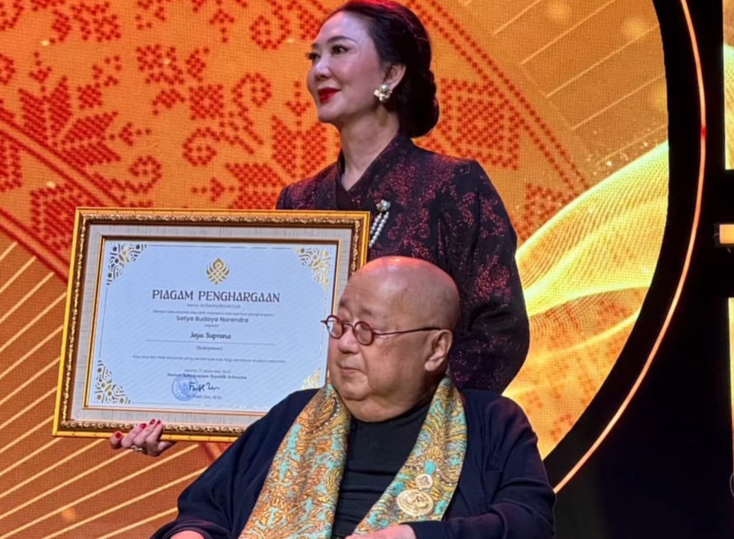 Bukan Hanya Manusia yang Menari